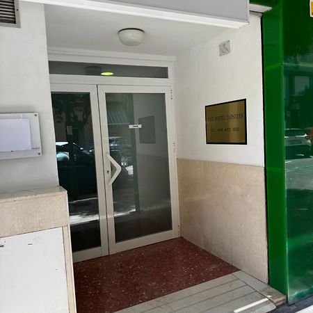 Just Hostel Capsules Alicante Eksteriør bilde